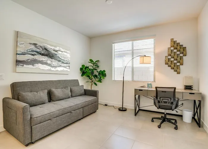 5 Mi To Westgate! Newly Built Family Retreat Ferienhaus